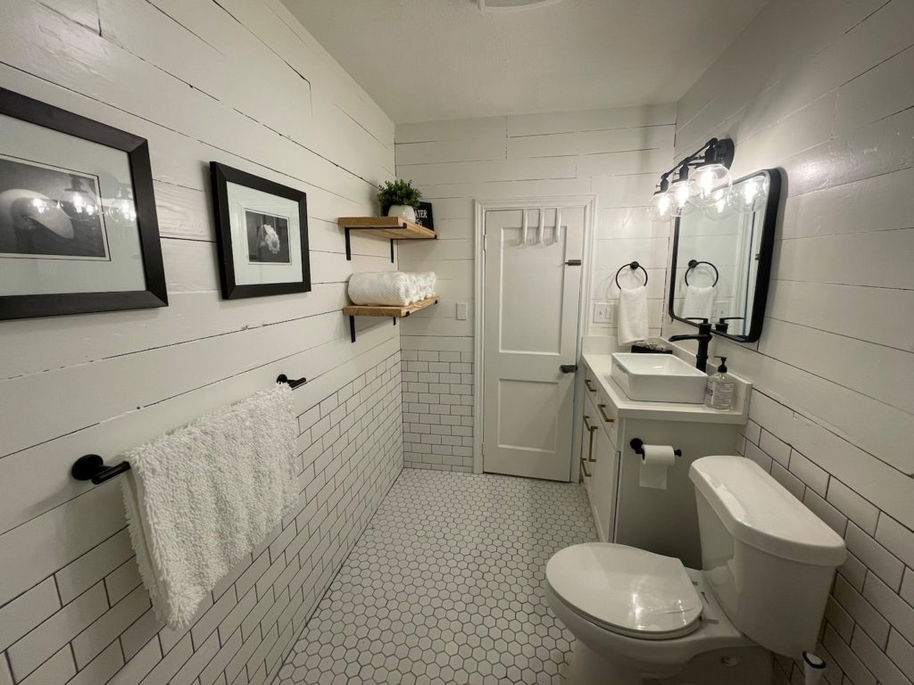 An example of a well staged bathroom in a short term rental property.